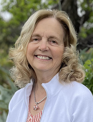 Lynn Jax portrait 2023